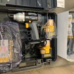 インパクトドライバーの画像