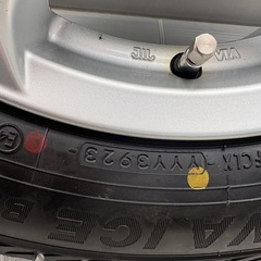 美品　スタッドレスタイヤ　185/65/15 4本セット販売　ほぼ新品　2023年製　ホイールセット　5穴の画像