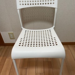 机、イスの画像