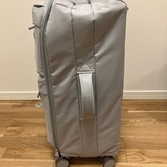 XLサイズ 大容量キャリーケース グレー 使用感ありの画像