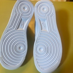 NIKEホワイトスニーカー22センチの画像