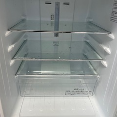 Hisense ハイセンス 商品名 2ドア冷凍冷蔵庫  2019年製 品番 HR-G13B-Wの画像