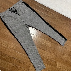 アダムスジャグラーRTEG チェック柄 スキニーパンツの画像