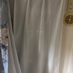カーテンの画像