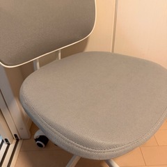 椅子　　高さ調整可能の画像