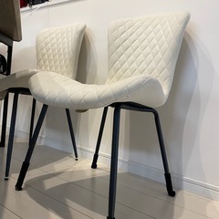 ⭐️ダイニングチェア ホワイト 2脚⭐️の画像
