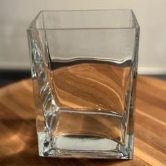 IKEA ガラス花瓶の画像