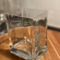 IKEA ガラス花瓶の画像
