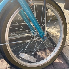 補助輪付き自転車の画像