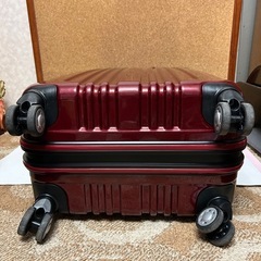 スーツケース中型の画像