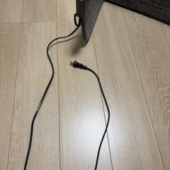 アイリスオーヤマ製のデスクパネルヒーター APH-16B-H2023年製の画像