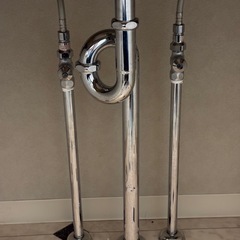 TOTO洗面ボウル（配管付）の画像