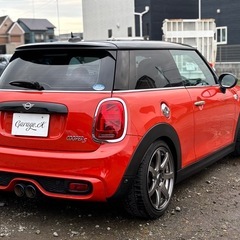 F56後期　MINI クーパー　S 6MT レザー　バックカメラ　アインザッツマフラーの画像