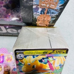 おもちゃセット　jeepラジコン　ぷくぷくシール　ポケモンカード　車　ポケカの画像