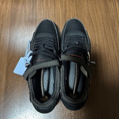 Off-White × Nike Air Max 90 "Black/Black-Cone-White"の画像