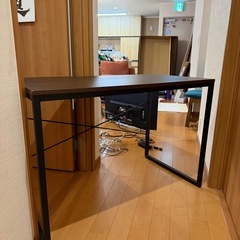 パソコンテーブルの画像