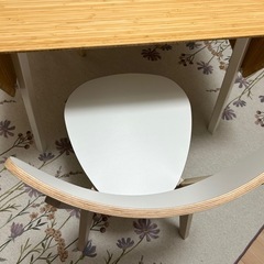 IKEA ダイニングテーブル チェア2脚の画像