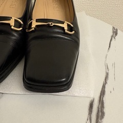 GUCCI ブラック ローファー スクエアトゥ　パンプスの画像