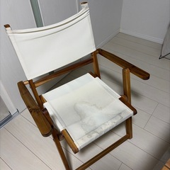 【受け渡し予定者決定済
】ニトリ　折りたたみ椅子と机の画像