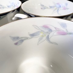 【決まりました】未使用　HOYA スカシユリと金彩　ティーカップ ソーサーセット コーヒーカップの画像