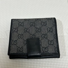 GUCCI 2つ折り財布の画像