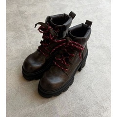 EMODAショートブーツの画像