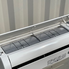 取付け可 ! !◇日立 エアコン 8畳用 2018年製 単相100V 白くまくん ソフト除湿RAS-AJ25H③ 洗浄済み ! 保証付き ! 取り外し無料 ! !の画像