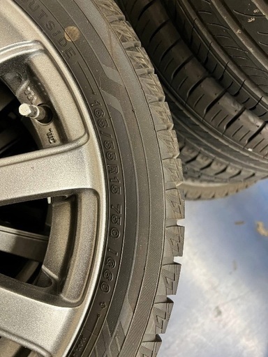 車のパーツ 165/55r15