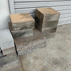 コンクリートブロック レンガの画像