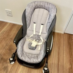 アップリカ　電動ユラリズムオート　ハイローチェアの画像