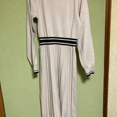 SHOO・LA・RUE  DRESKIP ワンピース　ピンクベージュ色💞の画像