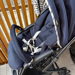 コンビ　ベビーカーの画像