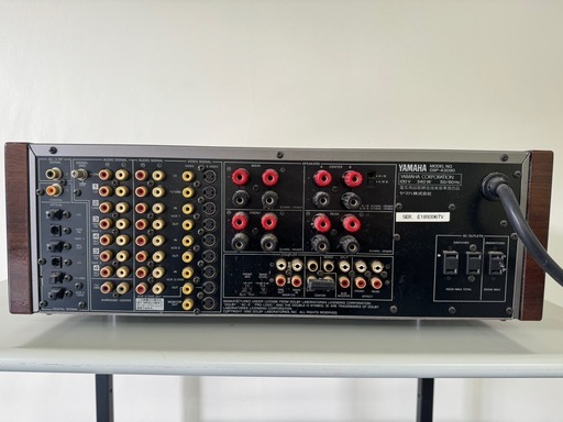 YAMAHA高級AVアンプ
