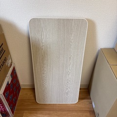 折り畳み机の画像