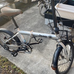 折り畳めない自転車の画像