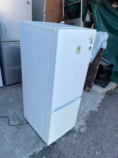 NO B926?福岡市内配送設置無料✨?YRZ-F15E1(W) 2ドアノンフロン冷凍 