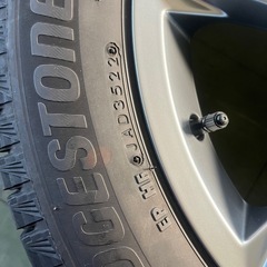 Volkswagen T-Cross使用17インチ スタッドレスタイヤホイールの画像