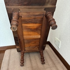 アンティーク　ろくろ脚の文机　の画像