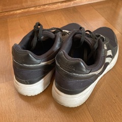 リーボックスニーカー25cmの画像