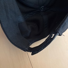 キャップ黒の画像