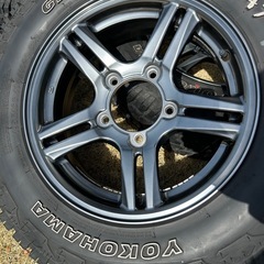 【商談中】ジムニー タイヤホイールセット
の画像