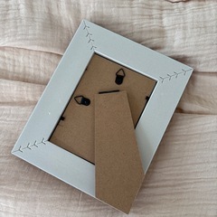 明日まで。ポストカードフレームの画像