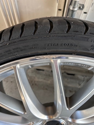 レイズ20インチタイヤホイールセット難あり