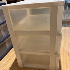 衣装ケース　白の画像