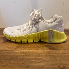 【美品】NIKE スニーカー 25.5cm ホワイト×イエロー 軽量◎の画像