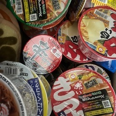 まとめて　カップ麺など 10個　ランダムですの画像