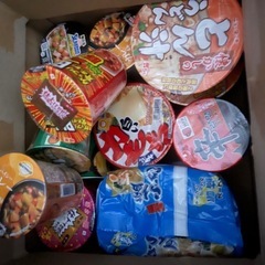 まとめて　カップ麺など 10個　ランダムですの画像