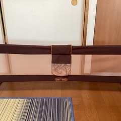 ベビーベッドガード⭐️リトルワールドの画像