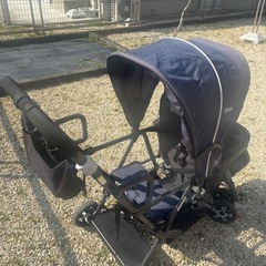 2人乗りベビーカーの画像