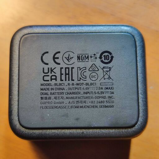純正 GoPro BLBC1 デュアルバッテリーチャージャー + Enduroバッテリー2個（SPBL1B-C）